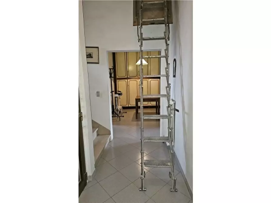 Immagine 23 di Appartamento in vendita  a Montelupo Fiorentino