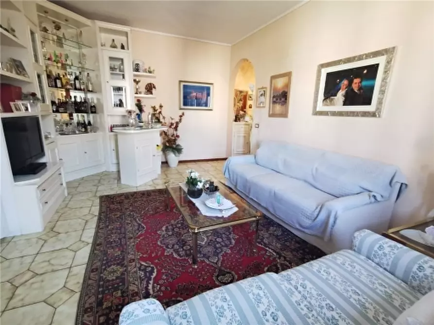 Immagine 5 di Appartamento in vendita  a Vinci