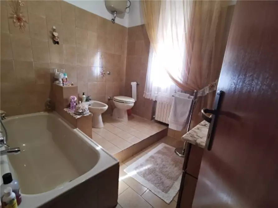 Immagine 13 di Appartamento in vendita  a Vinci