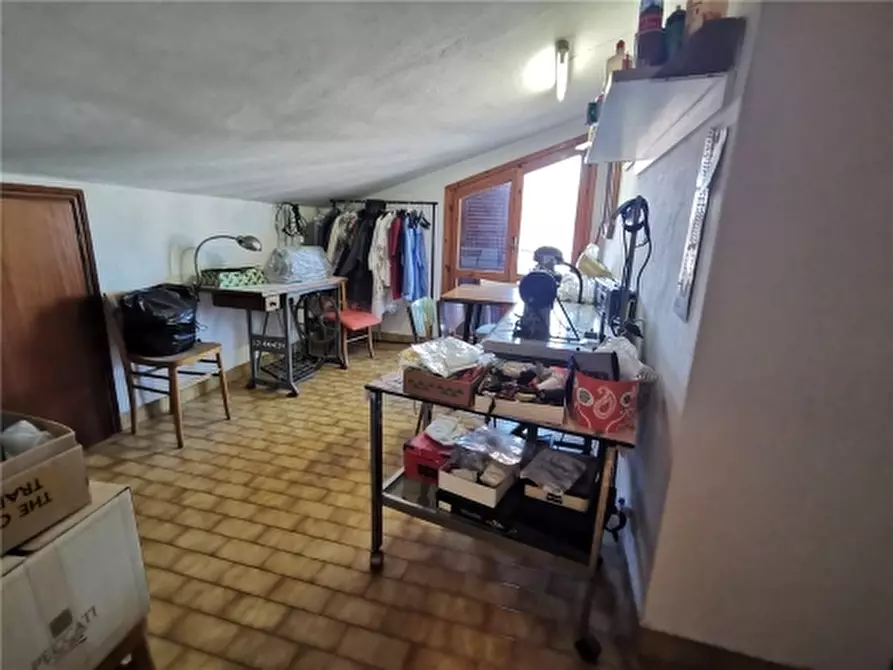 Immagine 19 di Appartamento in vendita  a Vinci