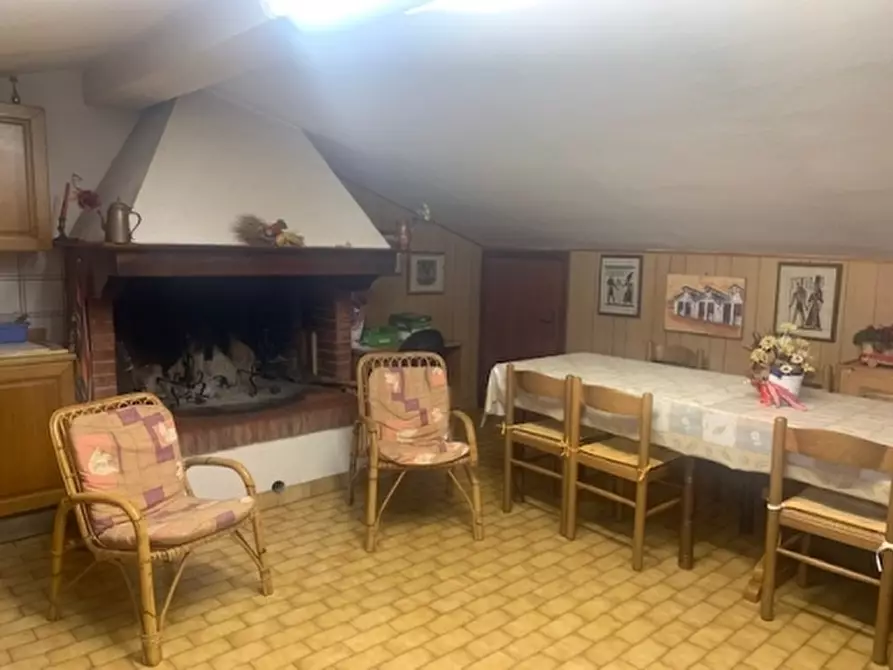 Immagine 25 di Appartamento in vendita  a Vinci