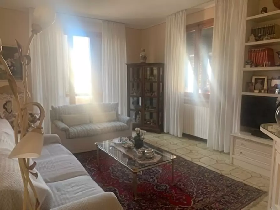 Immagine 28 di Appartamento in vendita  a Vinci