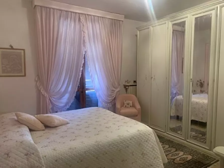 Immagine 33 di Appartamento in vendita  a Vinci