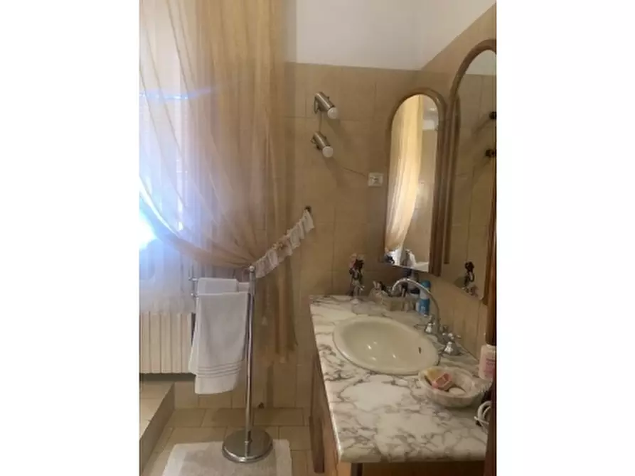 Immagine 39 di Appartamento in vendita  a Vinci