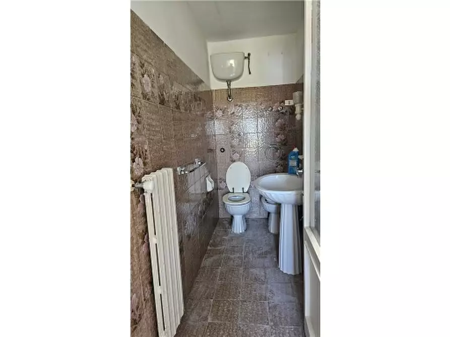 Immagine 12 di Appartamento in vendita  a Empoli