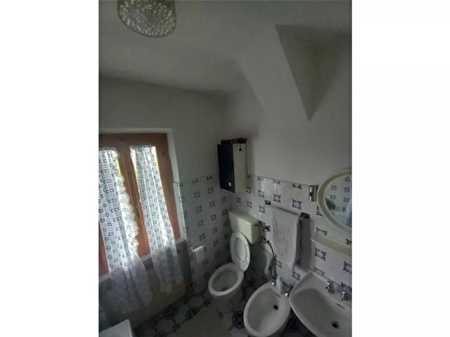 Immagine 10 di Appartamento in vendita  a Fiumalbo