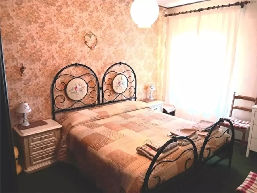 Immagine 12 di Appartamento in vendita  a Fiumalbo