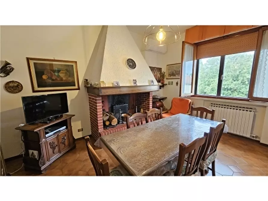 Immagine 10 di Appartamento in vendita  a Empoli