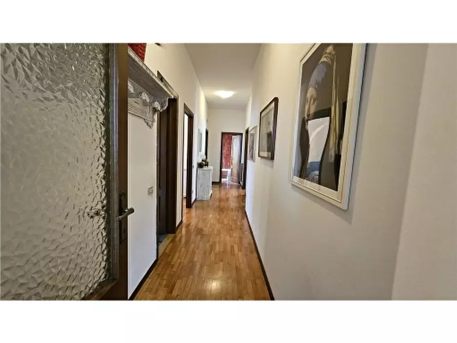 Immagine 15 di Appartamento in vendita  a Empoli