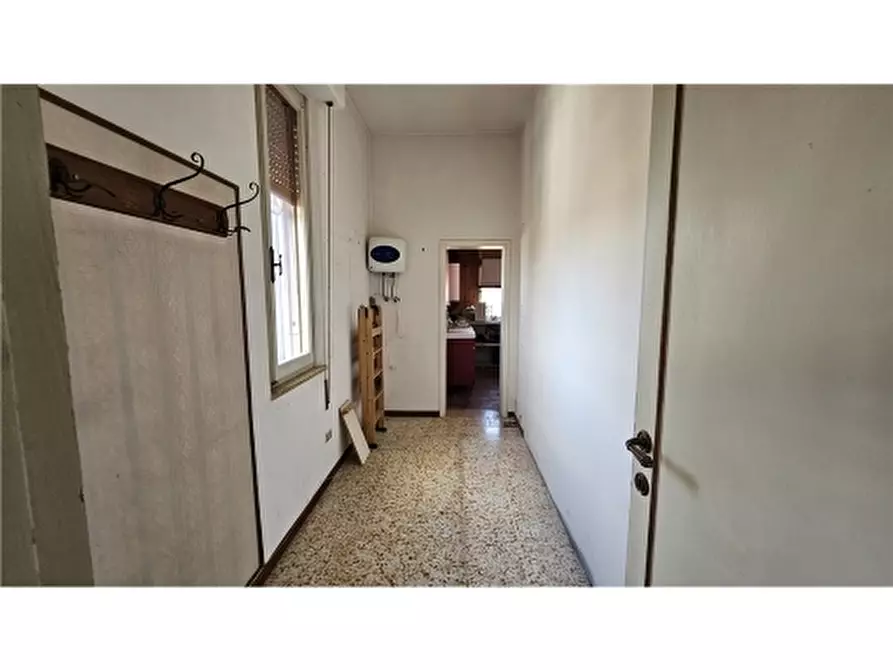 Immagine 24 di Appartamento in vendita  a Empoli