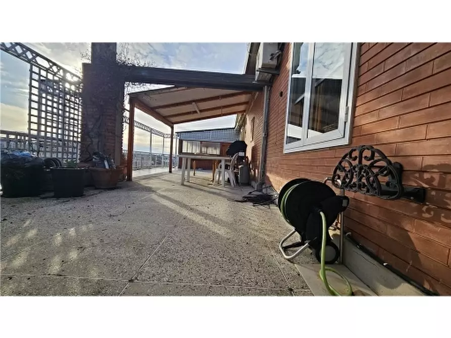 Immagine 28 di Appartamento in vendita  a Empoli