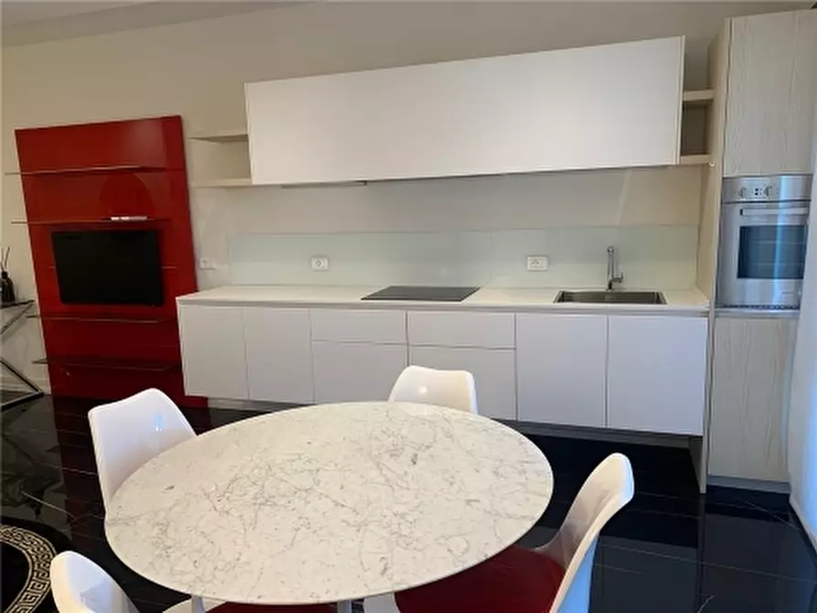 Immagine 2 di Appartamento in vendita  a Empoli