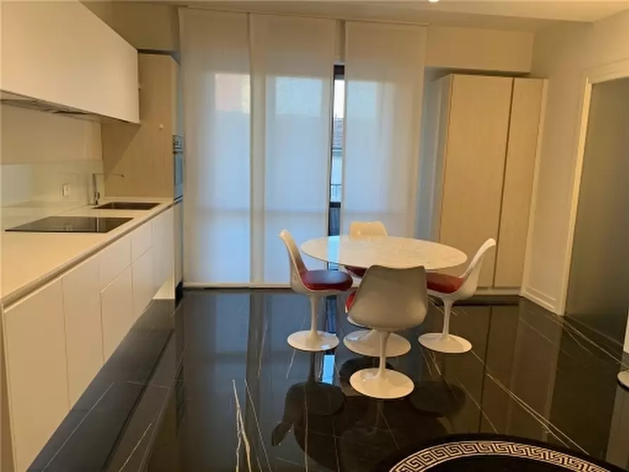 Immagine 8 di Appartamento in vendita  a Empoli