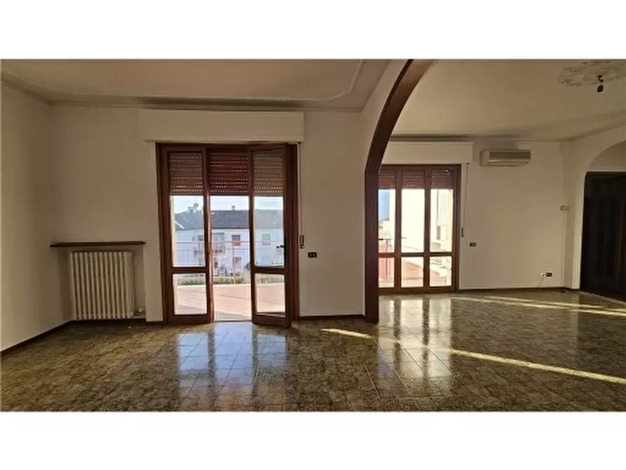 Immagine 2 di Appartamento in vendita  a Vinci