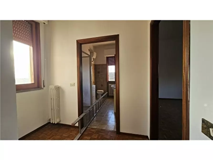 Immagine 18 di Appartamento in vendita  a Vinci