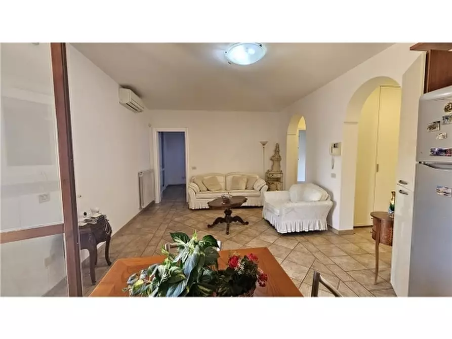 Immagine 4 di Appartamento in vendita  a Empoli