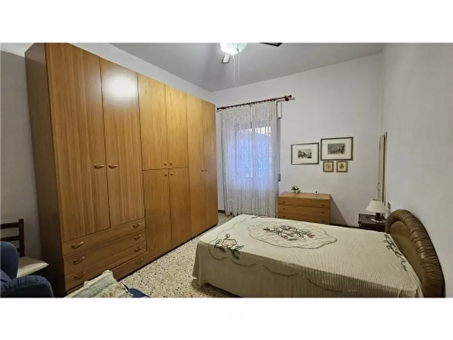 Immagine 8 di Appartamento in vendita  a Empoli