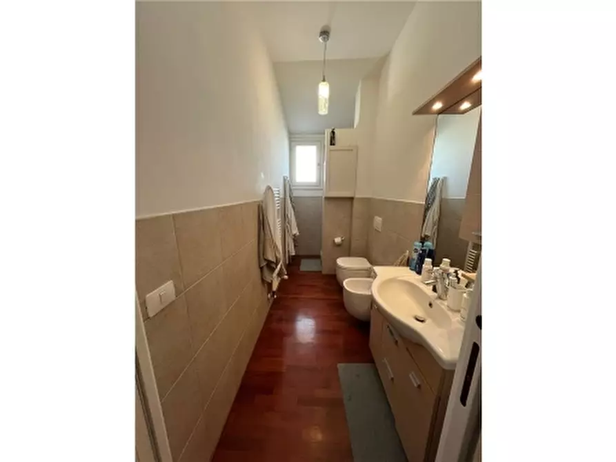 Immagine 12 di Appartamento in vendita  a Empoli