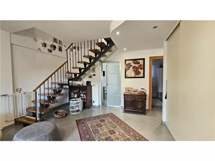 Immagine 3 di Appartamento in vendita  a Empoli