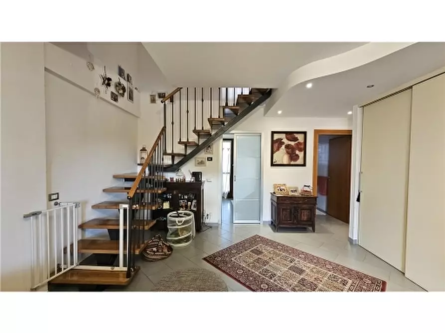 Immagine 6 di Appartamento in vendita  a Empoli