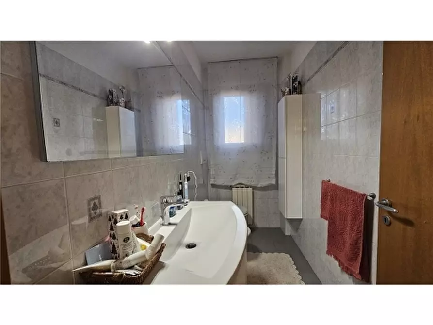 Immagine 7 di Appartamento in vendita  a Empoli