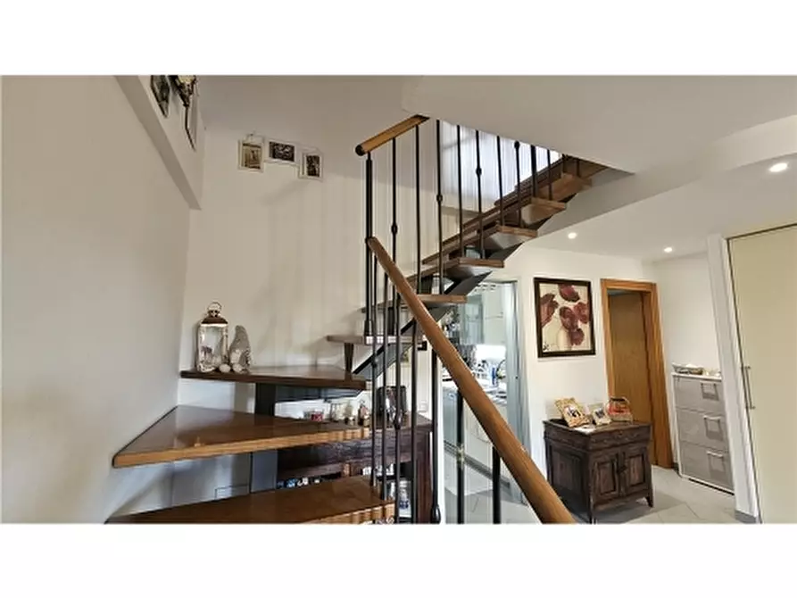 Immagine 14 di Appartamento in vendita  a Empoli