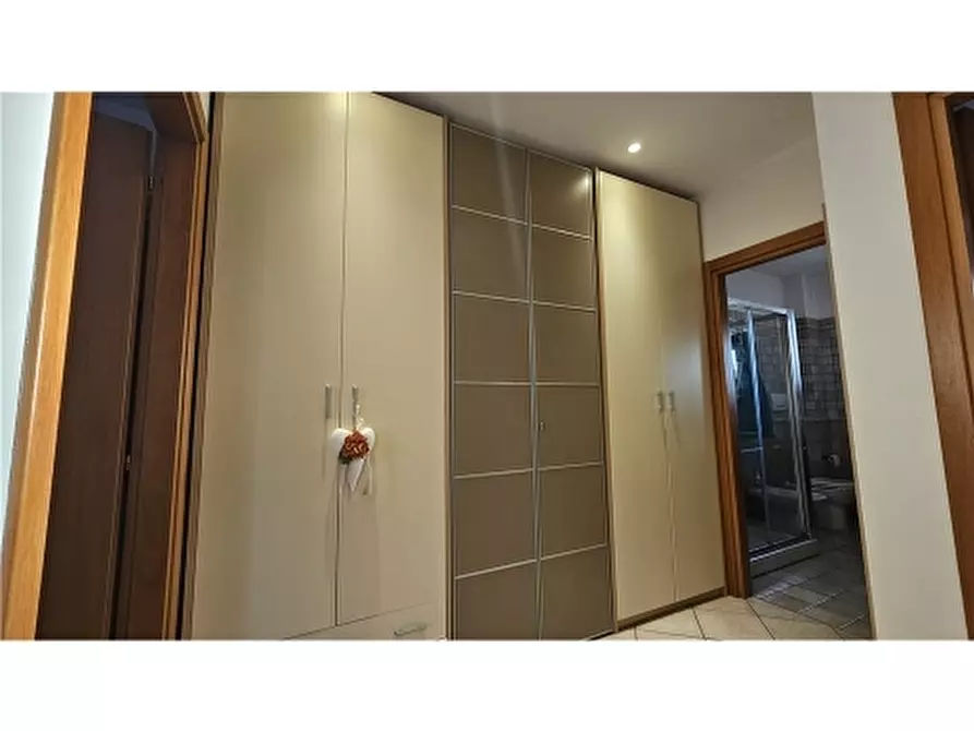 Immagine 16 di Appartamento in vendita  a Empoli