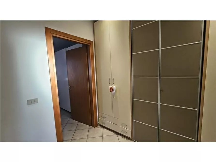 Immagine 17 di Appartamento in vendita  a Empoli