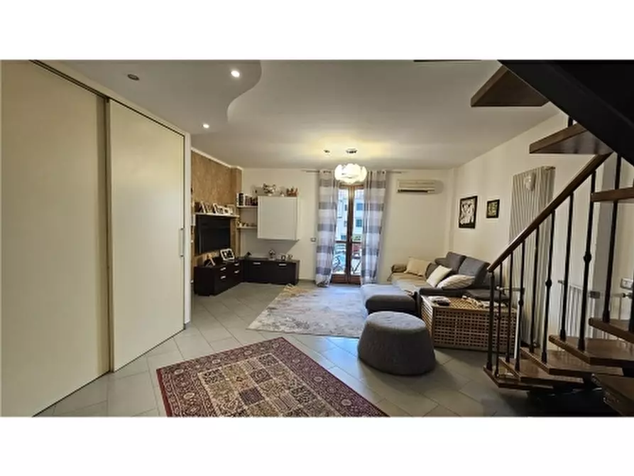 Immagine 25 di Appartamento in vendita  a Empoli