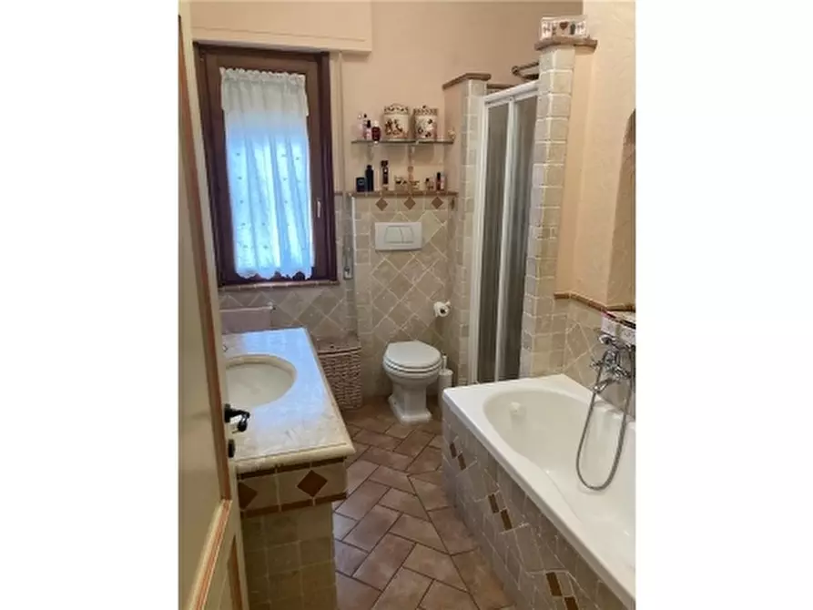 Immagine 19 di Appartamento in vendita  a Vinci