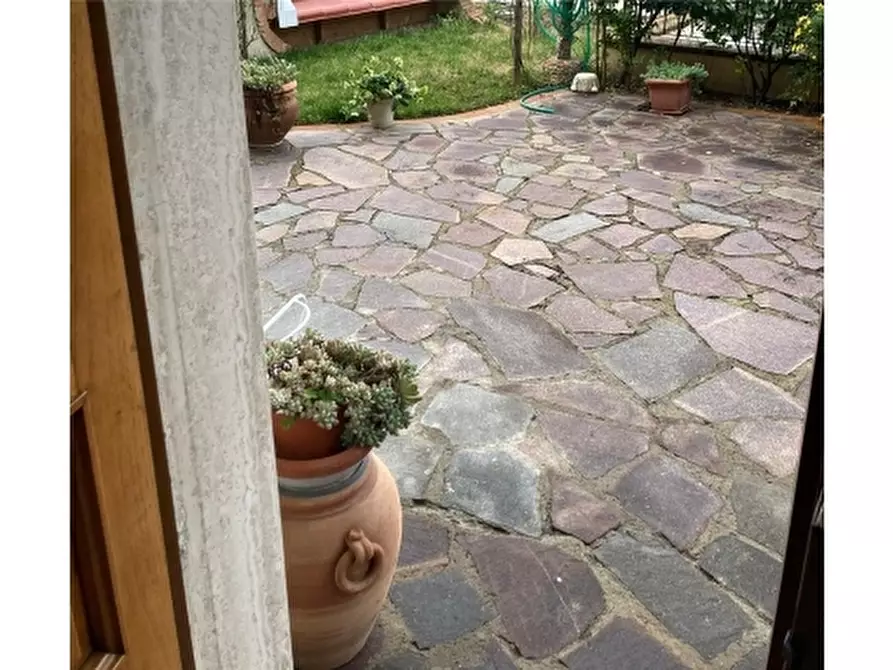 Immagine 21 di Appartamento in vendita  a Vinci