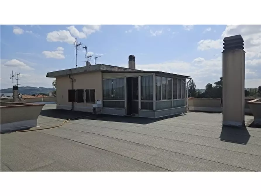 Immagine 15 di Appartamento in vendita  a Empoli