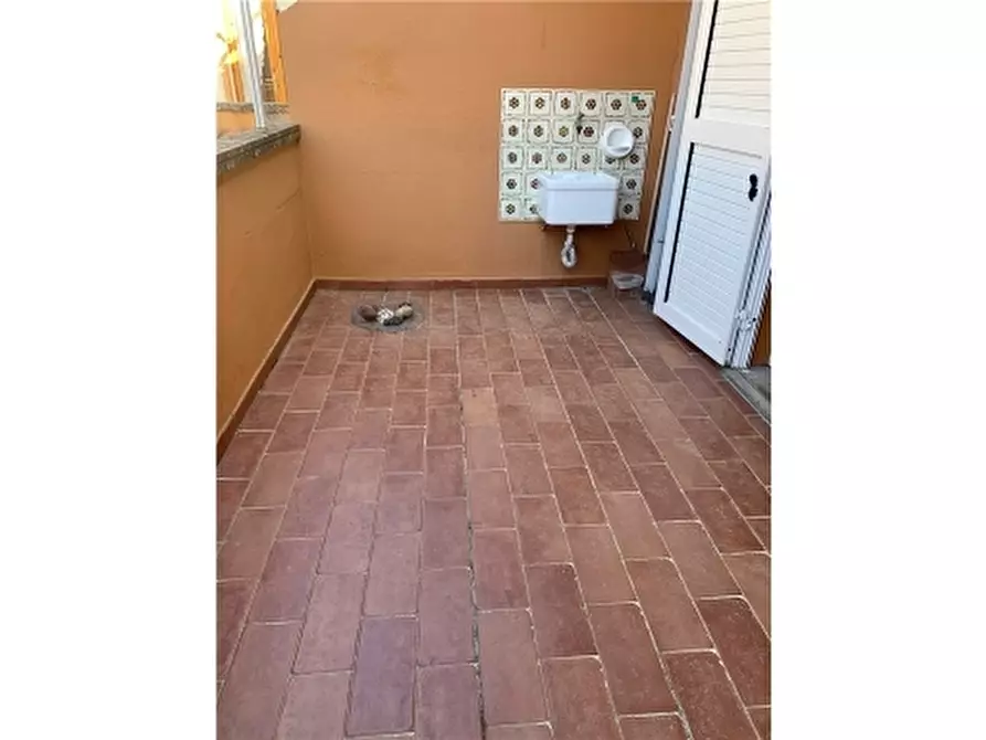Immagine 6 di Appartamento in vendita  a Cecina
