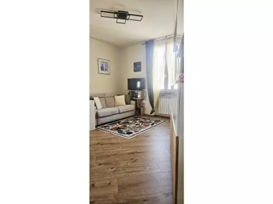 Immagine 1 di Appartamento in vendita  a Empoli