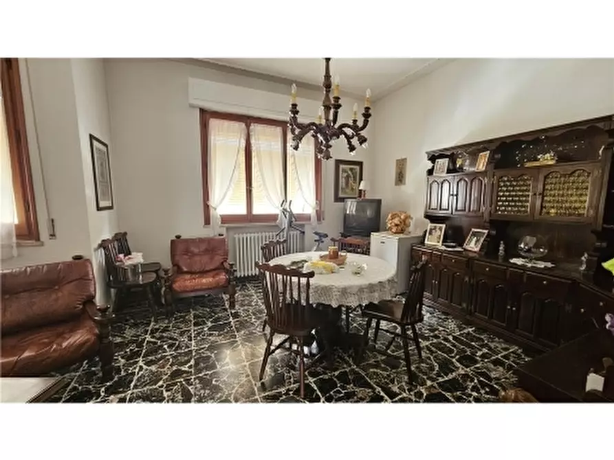 Immagine 4 di Appartamento in vendita  a Empoli