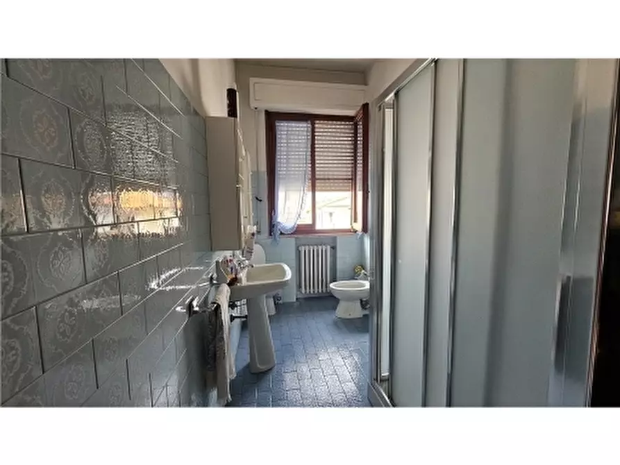 Immagine 11 di Appartamento in vendita  a Empoli