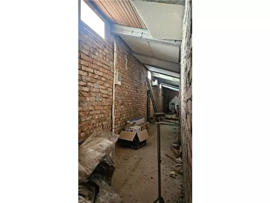 Immagine 21 di Appartamento in vendita  a Empoli
