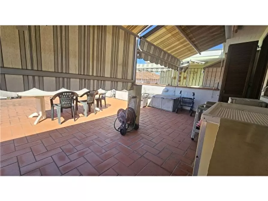 Immagine 6 di Appartamento in vendita  a Empoli