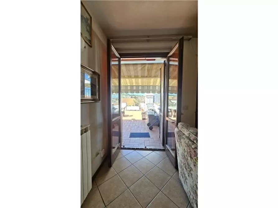 Immagine 12 di Appartamento in vendita  a Empoli