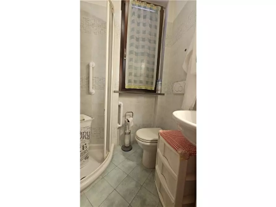 Immagine 23 di Appartamento in vendita  a Empoli