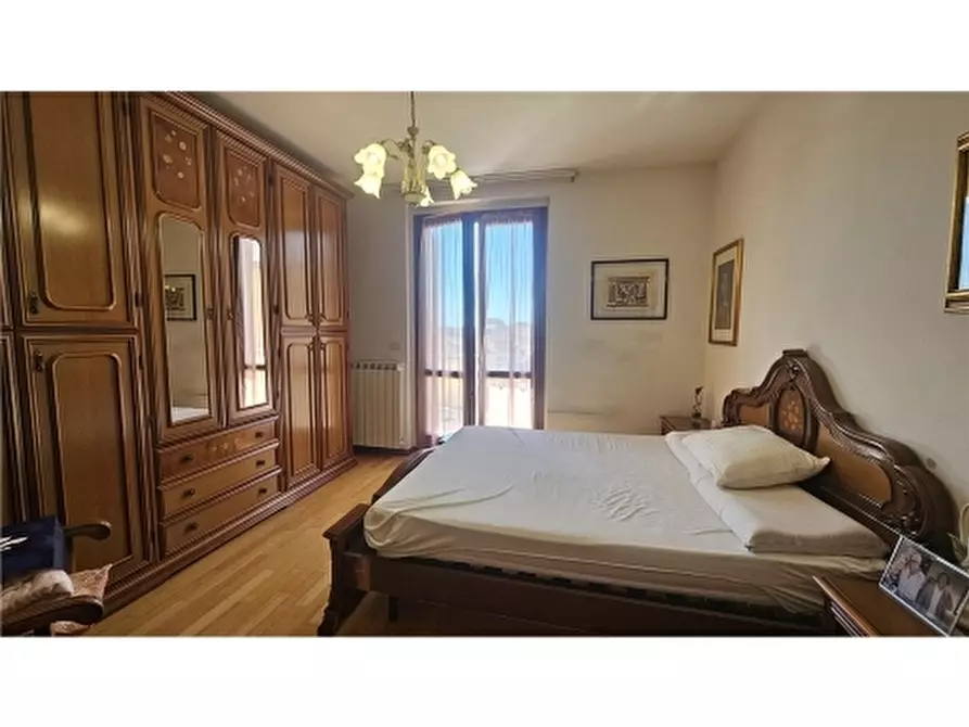 Immagine 31 di Appartamento in vendita  a Empoli