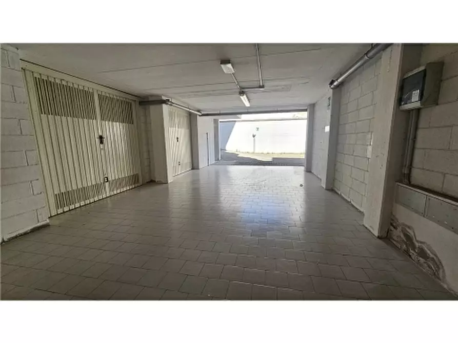 Immagine 40 di Appartamento in vendita  a Empoli