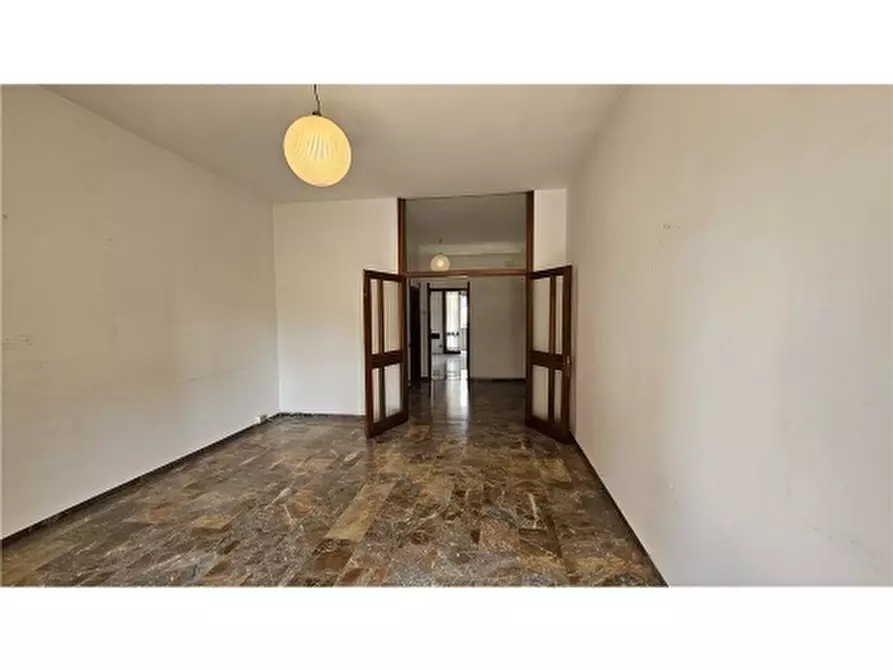 Immagine 11 di Appartamento in vendita  a Empoli