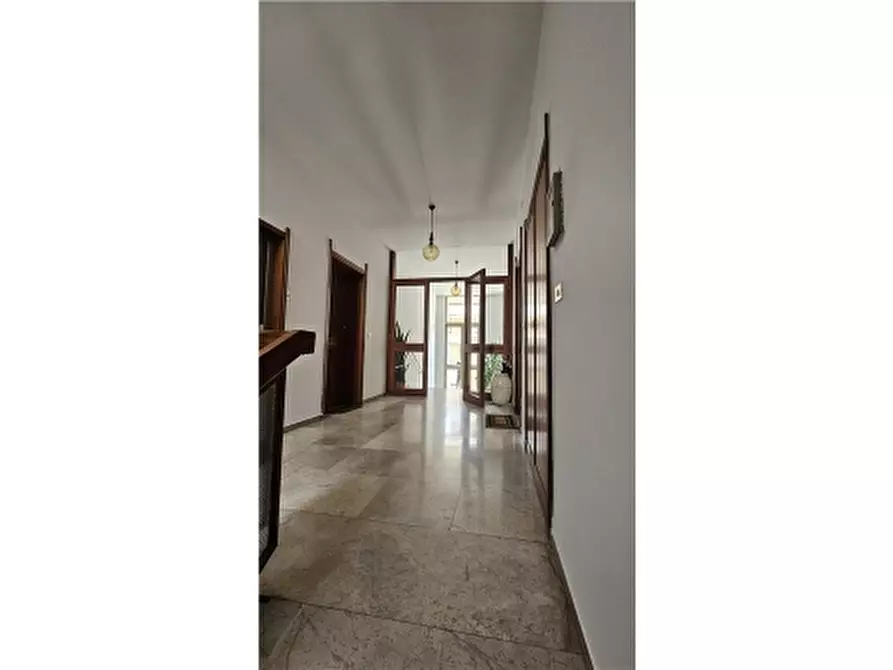 Immagine 12 di Appartamento in vendita  a Empoli