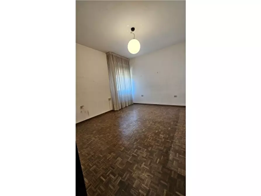 Immagine 16 di Appartamento in vendita  a Empoli
