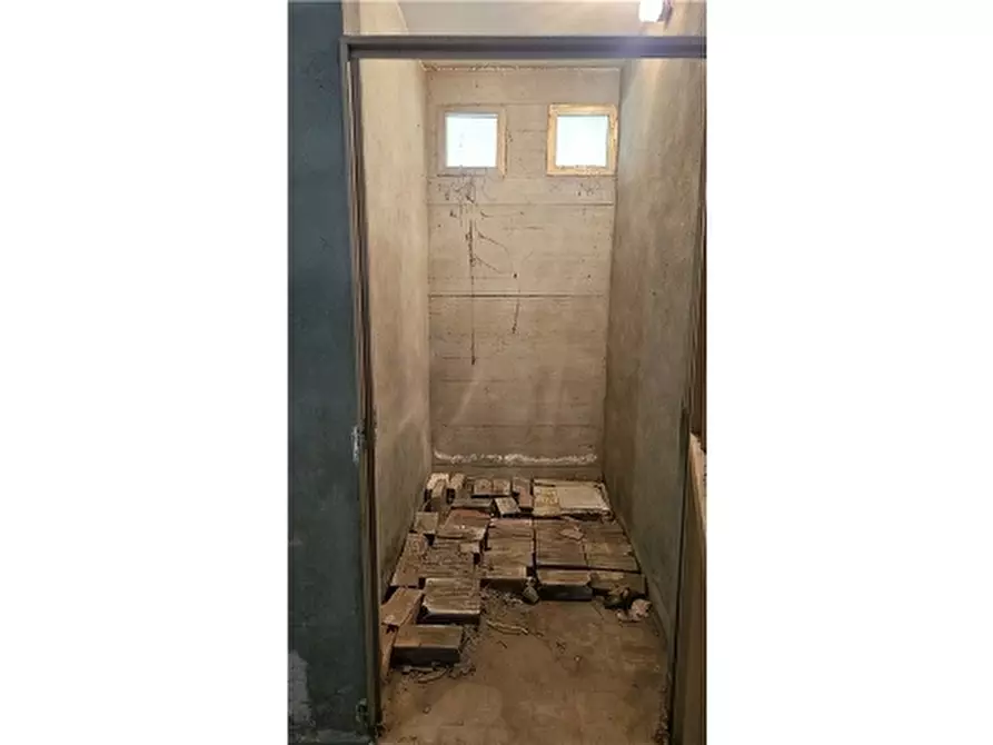 Immagine 18 di Appartamento in vendita  a Empoli