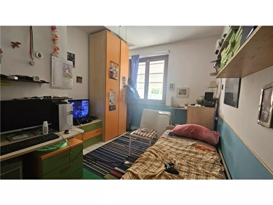 Immagine 12 di Appartamento in vendita  a Empoli