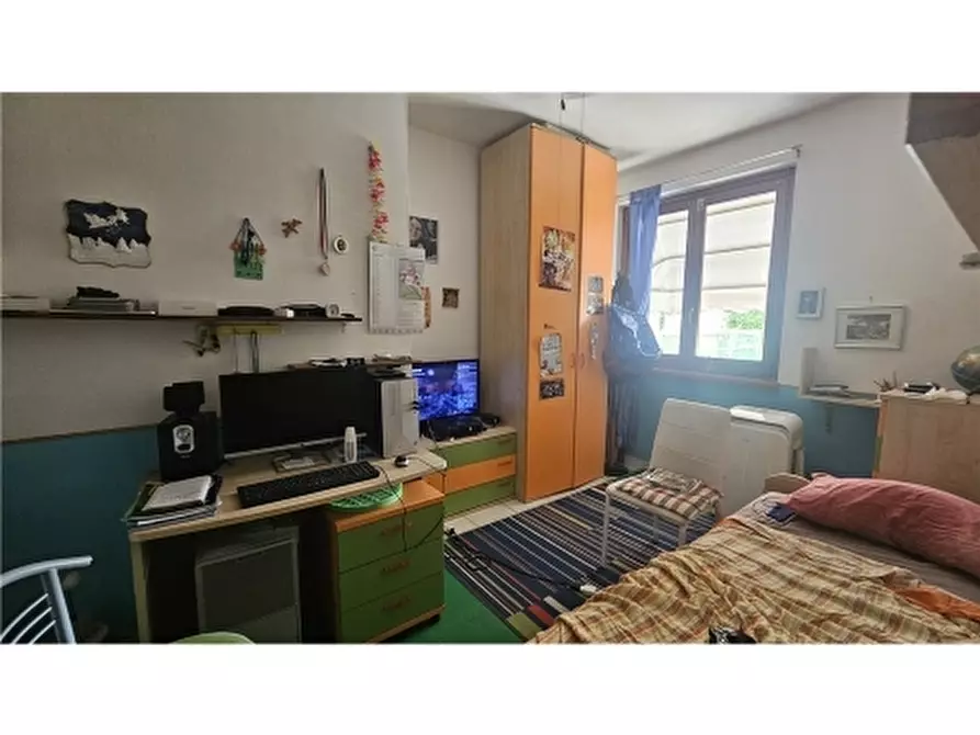 Immagine 13 di Appartamento in vendita  a Empoli