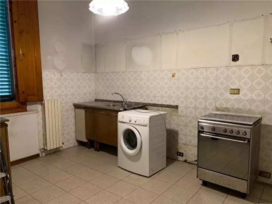 Immagine 9 di Appartamento in vendita  a Empoli