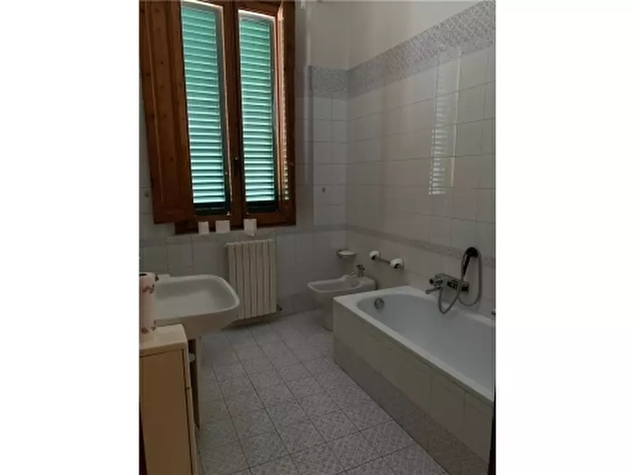 Immagine 10 di Appartamento in vendita  a Empoli